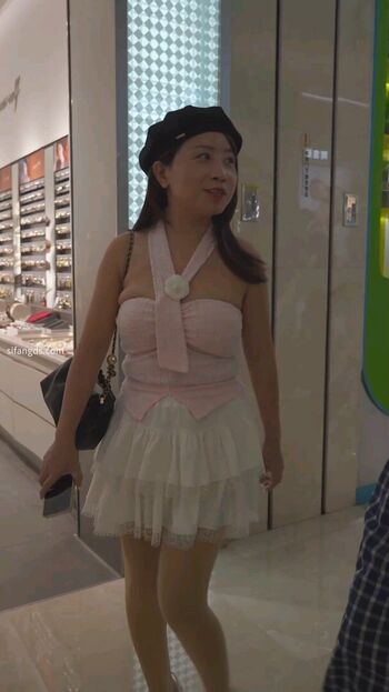 Voyeur asian pissing toilet amp upskirts only page leaked private photo uncensored HD quality