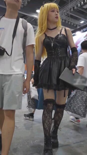 Voyeur asian pissing toilet amp upskirts only page leaked private photo uncensored HD quality