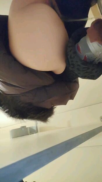 Voyeur asian pissing toilet amp upskirts only page leaked private photo uncensored HD quality