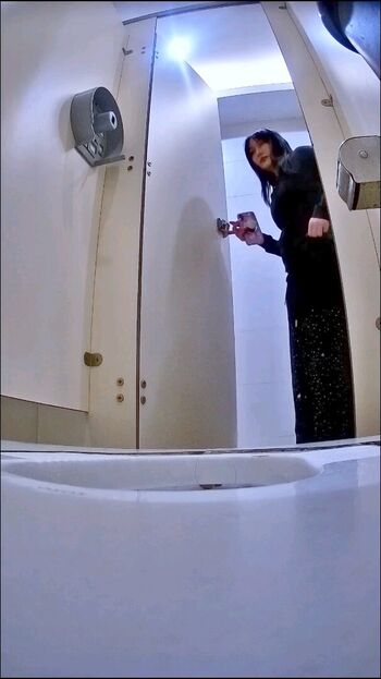 Voyeur asian pissing toilet amp upskirts only page leaked private photo uncensored HD quality