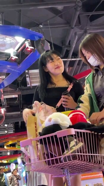 Voyeur asian pissing toilet amp upskirts only page leaked private photo uncensored HD quality