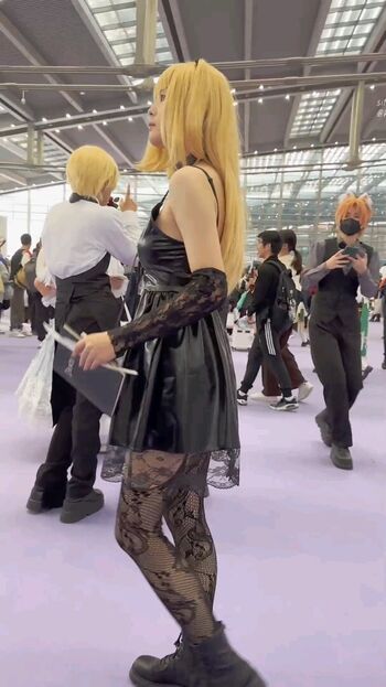 Voyeur asian pissing toilet amp upskirts only page leaked private photo uncensored HD quality