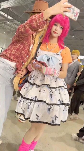 Voyeur asian pissing toilet amp upskirts only leaked private photo uncensored HD quality