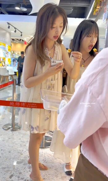 Voyeur asian pissing toilet amp upskirts only leaked private photo uncensored HD quality