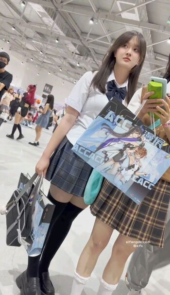 Voyeur asian pissing toilet amp upskirts only leaked private photo uncensored HD quality